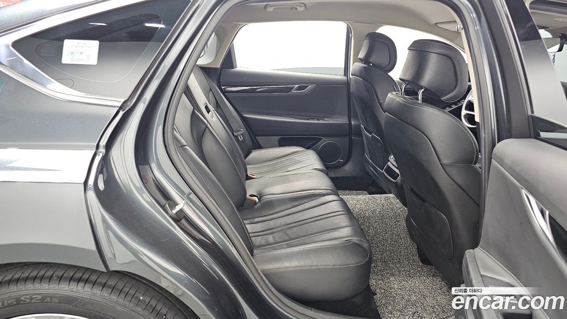Genesis G80 2021