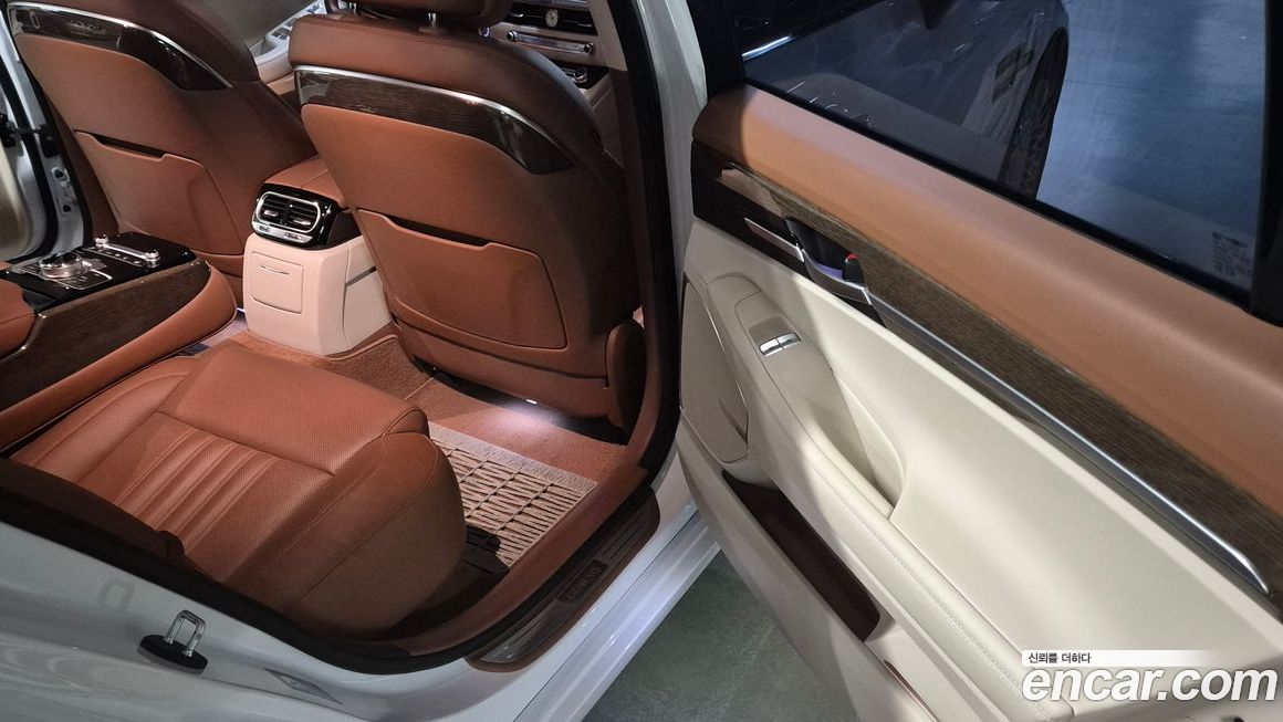 Genesis G90 2019