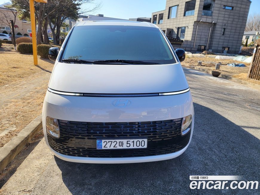 Hyundai Staria 2025