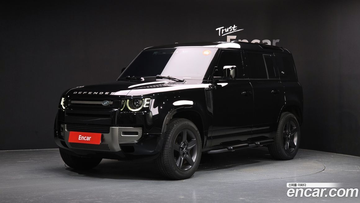 Land Rover Defender 2024