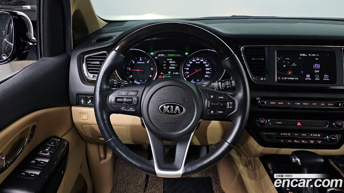 Kia Canival 2019