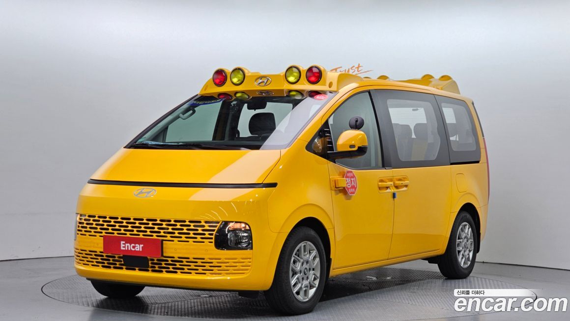 Hyundai Staria 2025