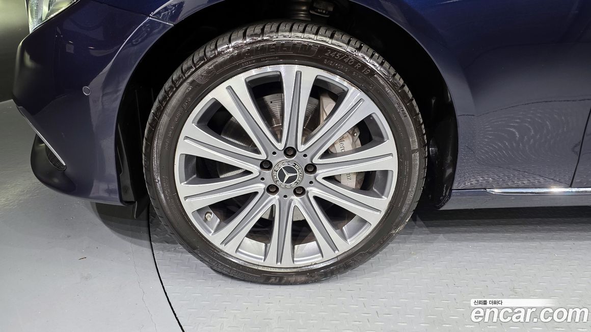 Mercedes-Benz E-Class 2020