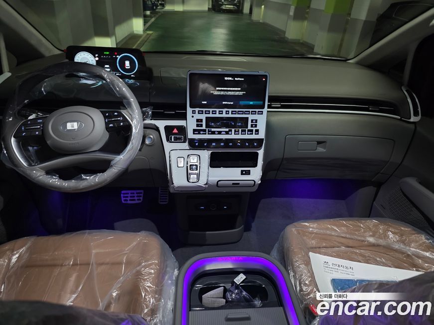 Hyundai Staria 2025