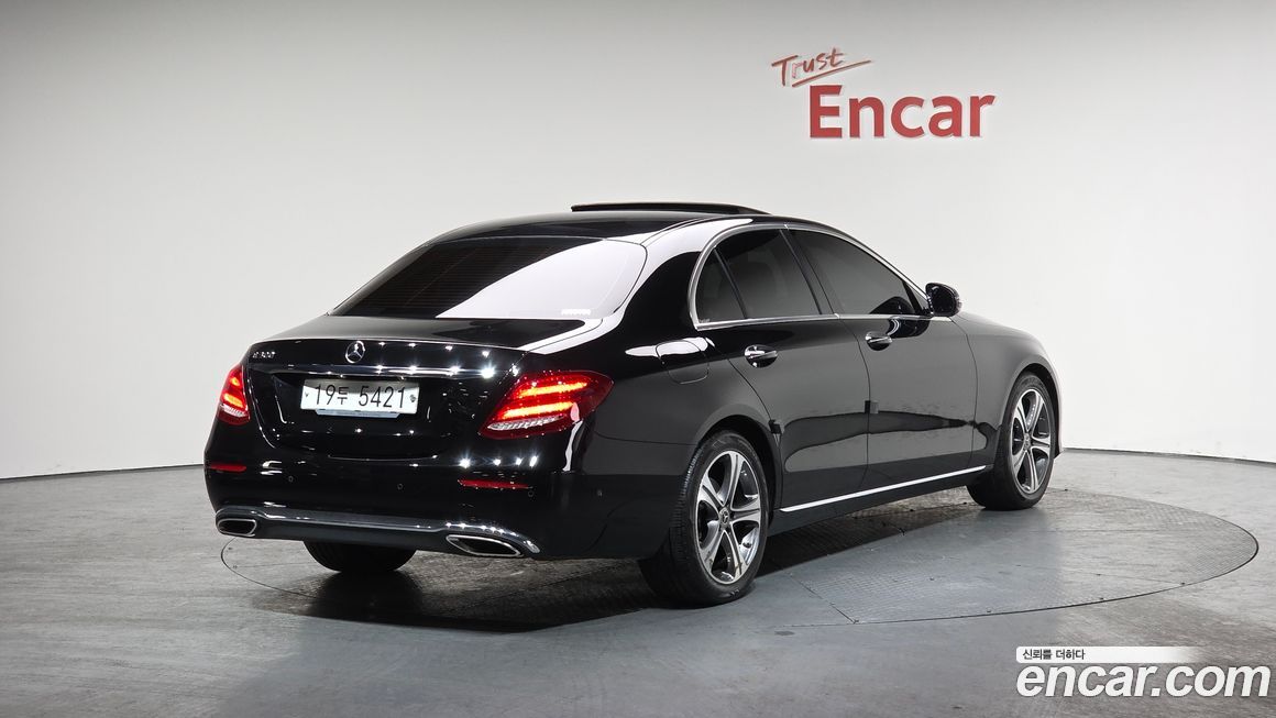 Mercedes-Benz E-Class 2019