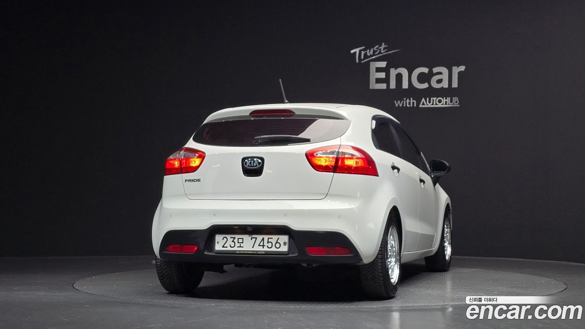 Kia pride 2014