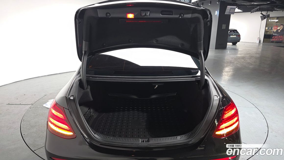 Mercedes-Benz E-Class 2019