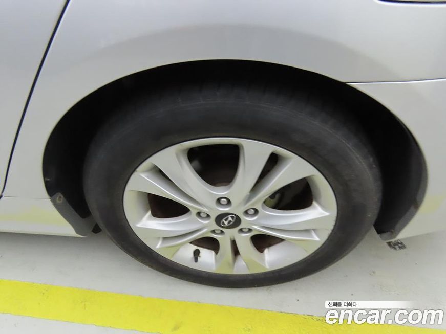 Hyundai Sonata 2010