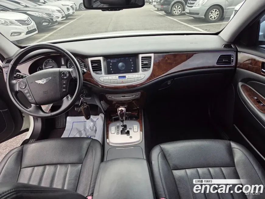 Hyundai Genesis 2010