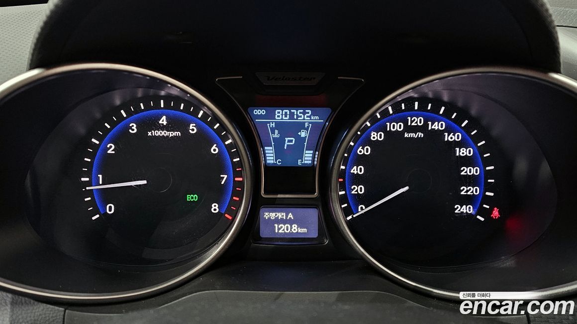 Hyundai Veloster 2012