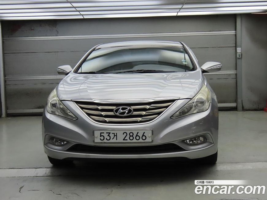 Hyundai Sonata 2010