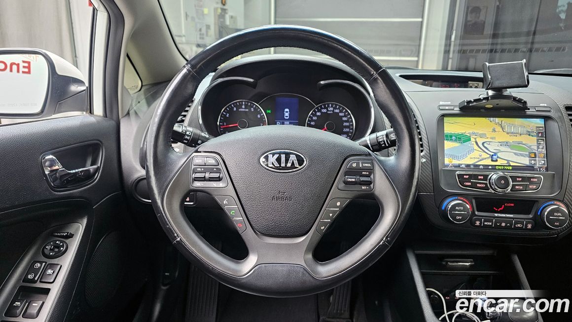 Kia K3 2013