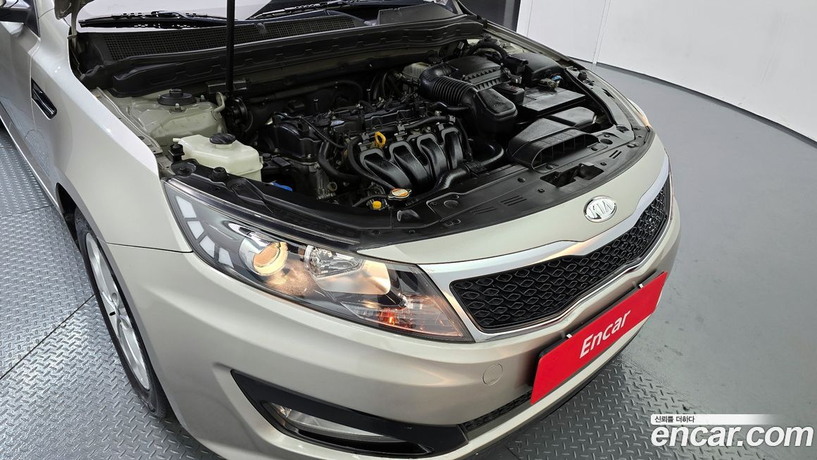 Kia K5 2011