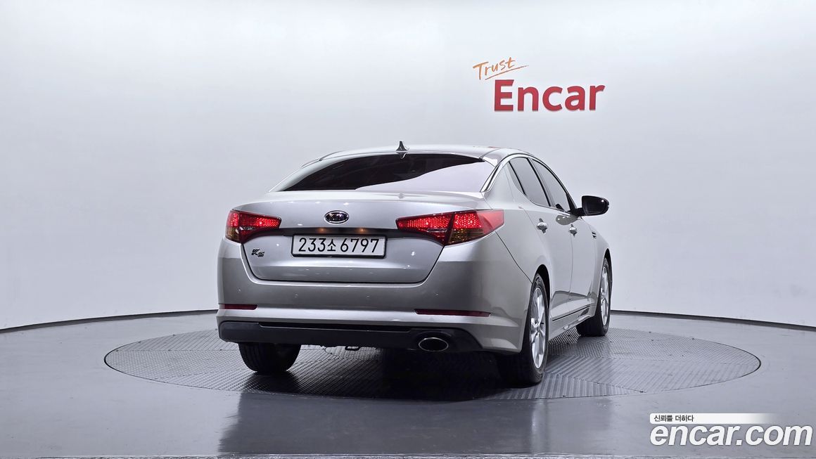 Kia K5 2011