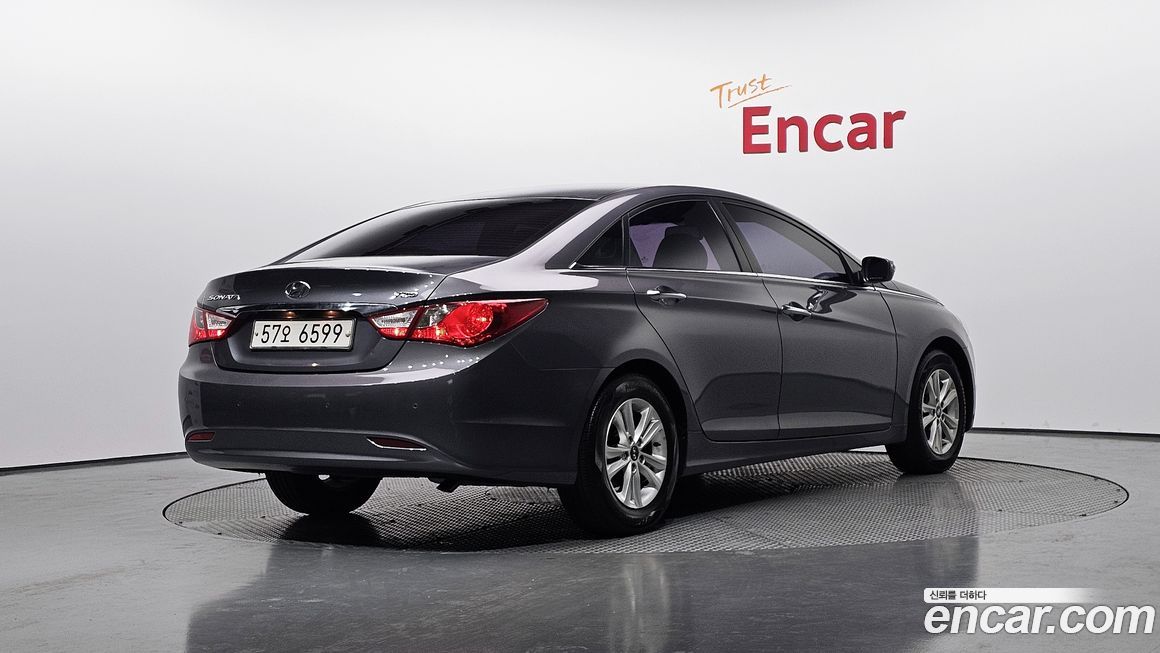 Hyundai Sonata 2011
