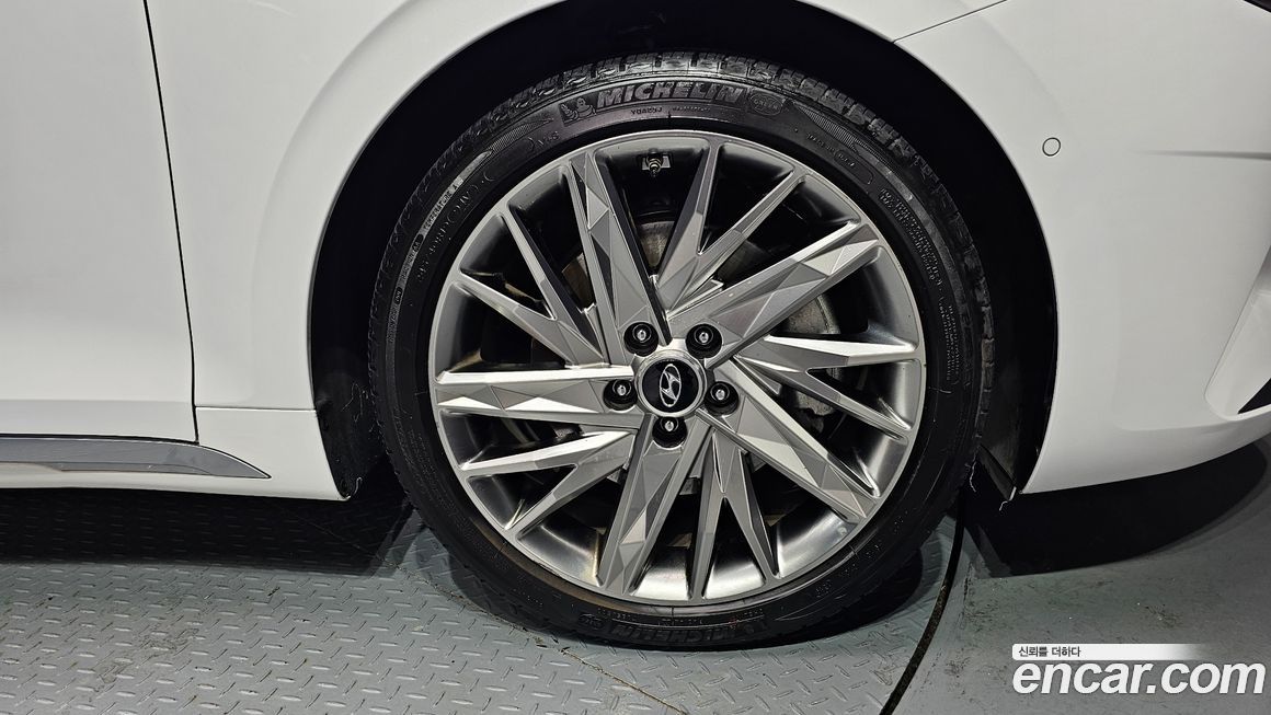 Hyundai Grandeur 2020