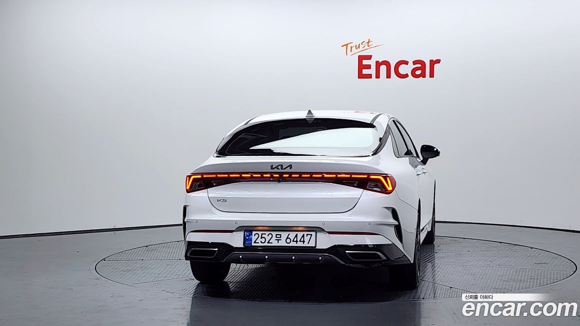 Kia K5 2023
