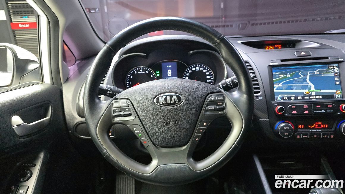Kia K3 2015