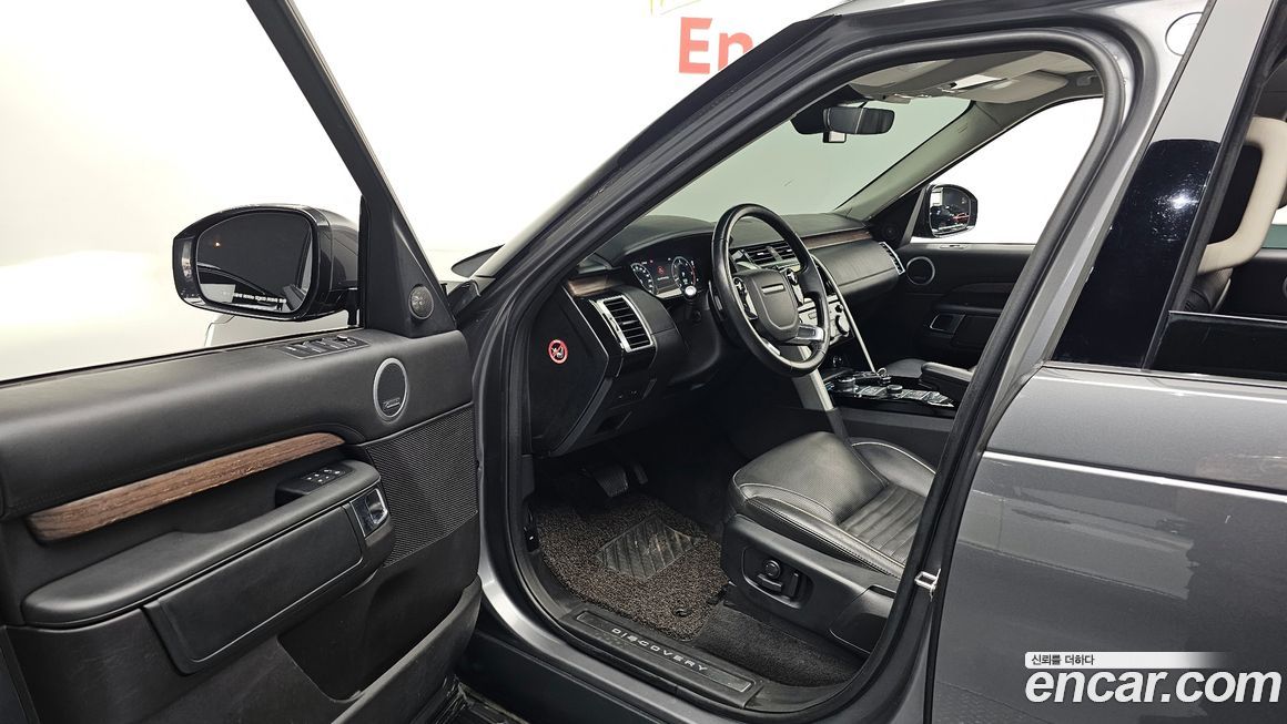 Land Rover Discovery 2019