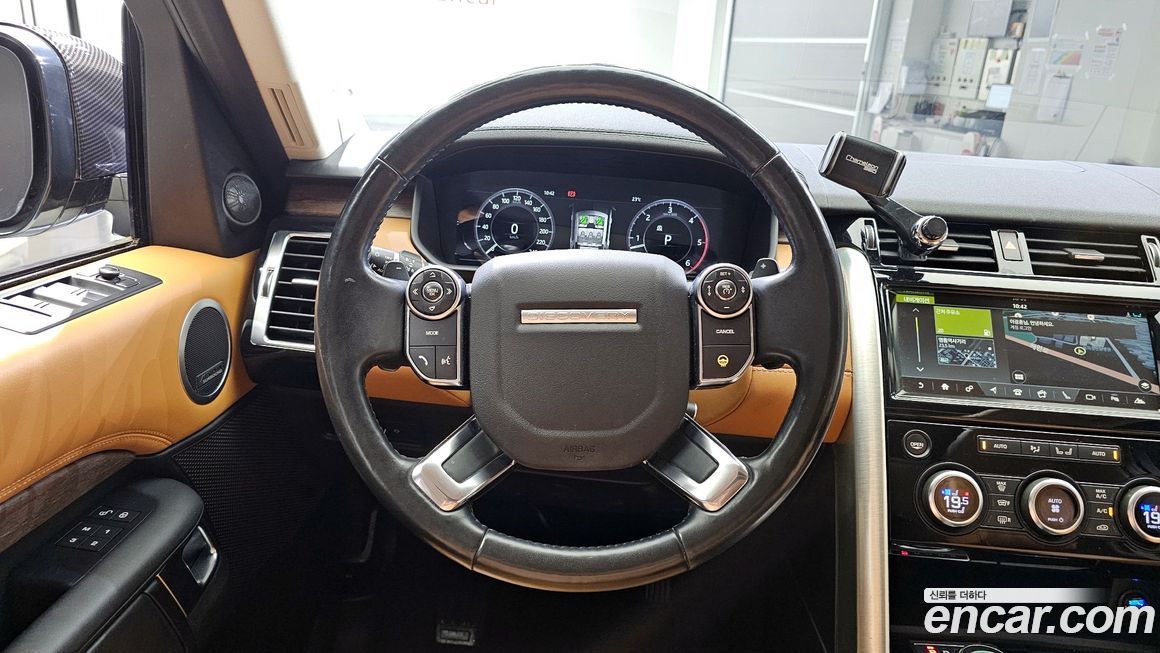 Land Rover Discovery 2018