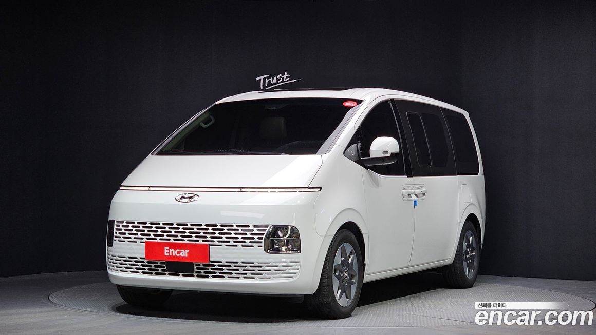 Hyundai Staria 2024