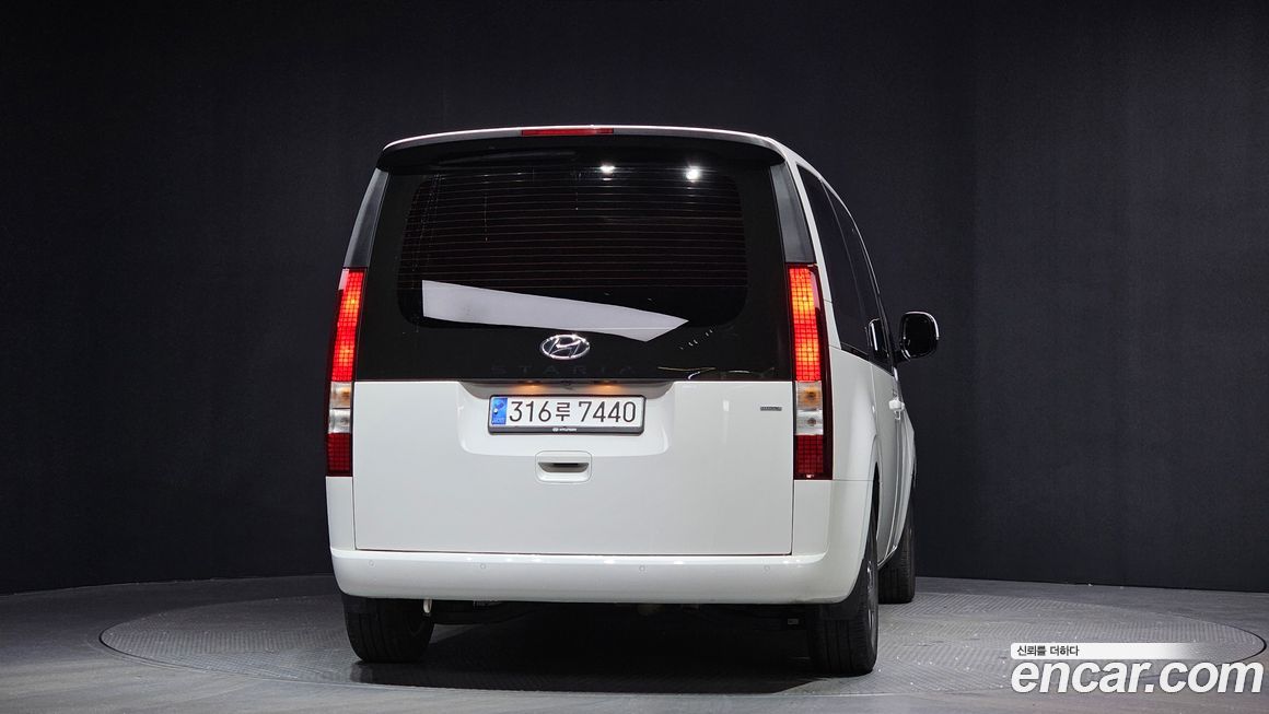 Hyundai Staria 2024