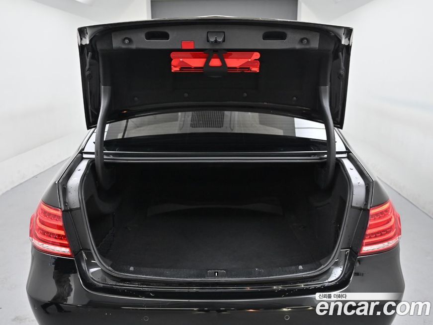 Mercedes-Benz E-Class 2014