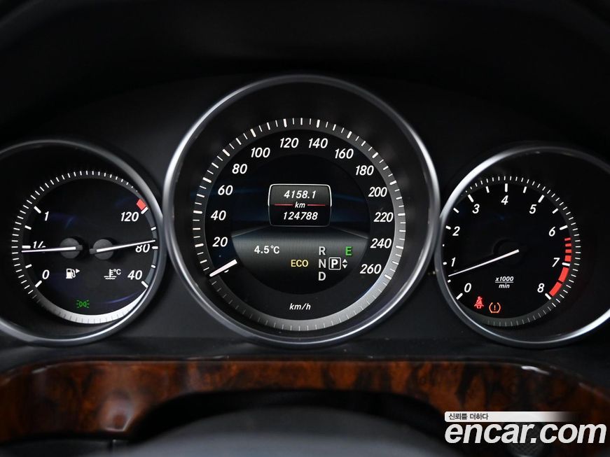 Mercedes-Benz E-Class 2014