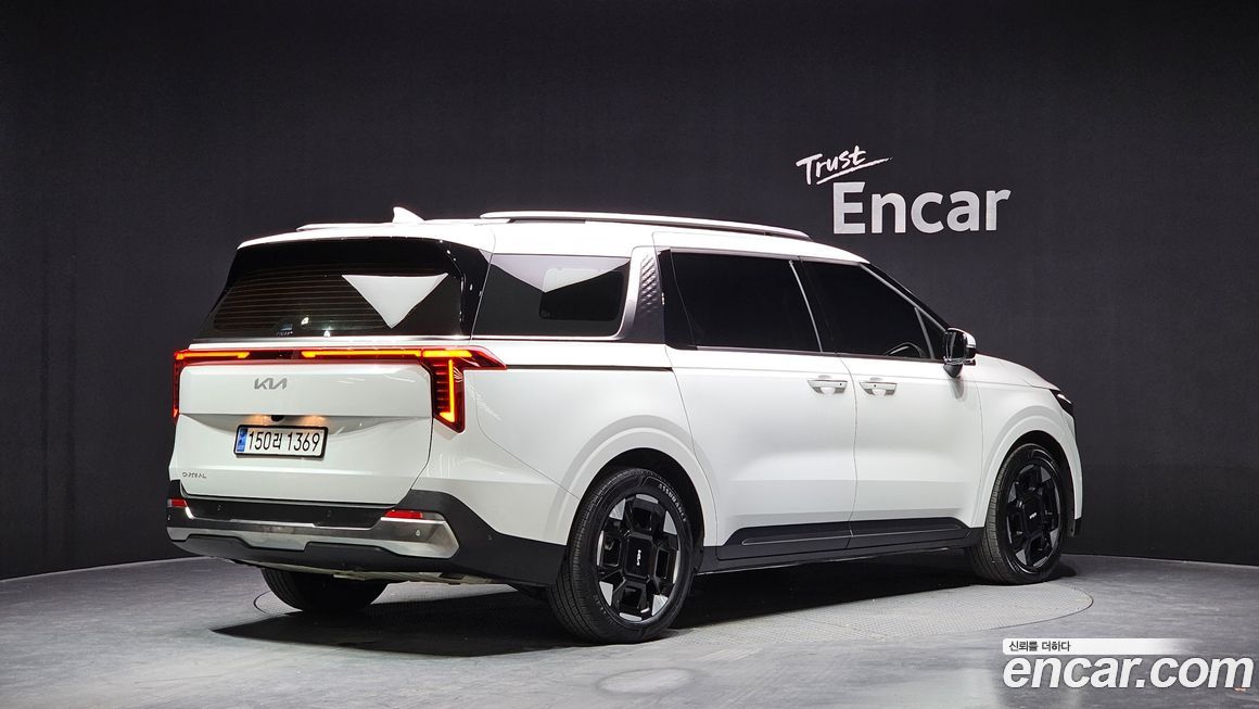 Kia Canival 2025