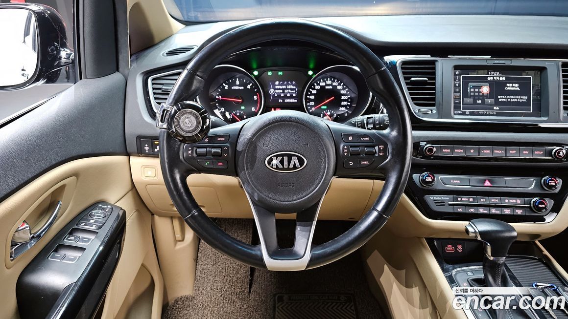 Kia Canival 2018