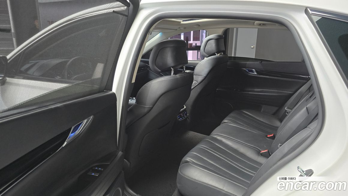 Genesis G80 2023