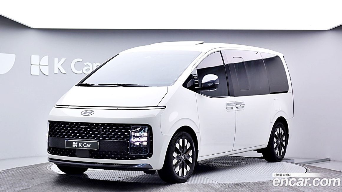 Hyundai Staria 2025