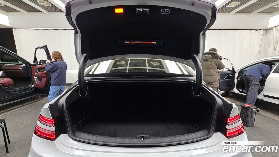 Genesis G80 2025