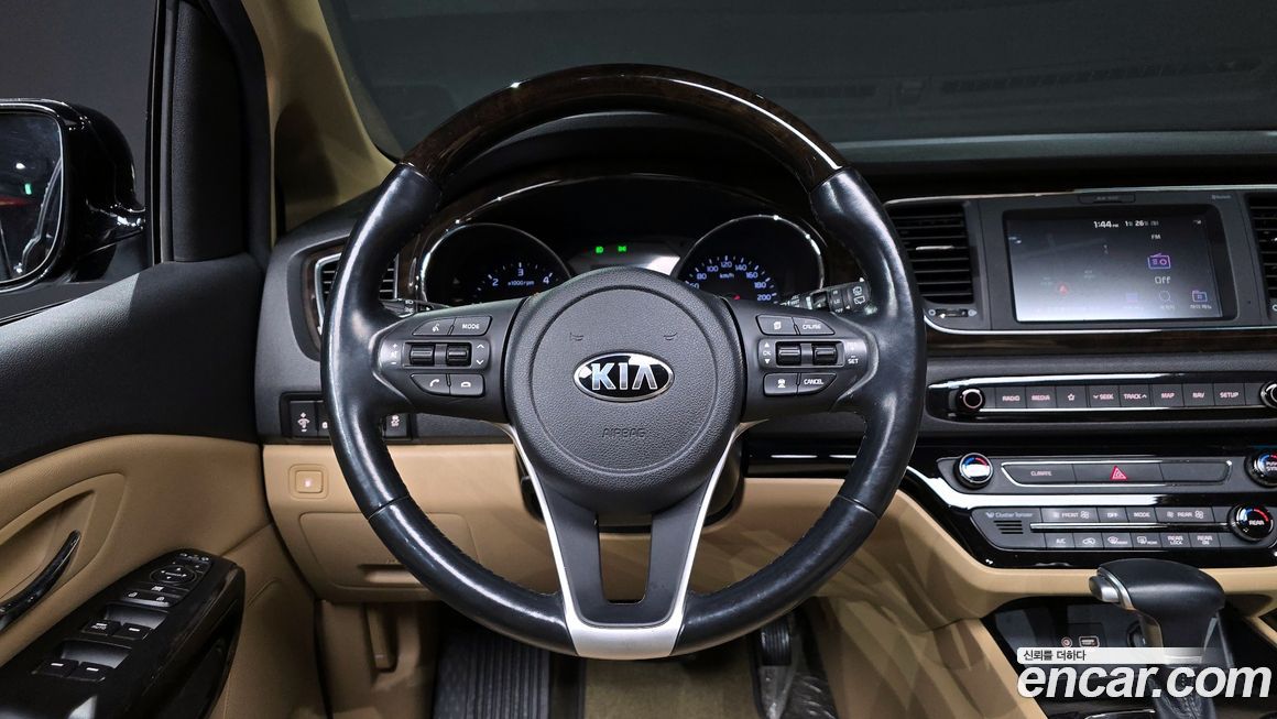 Kia Canival 2019