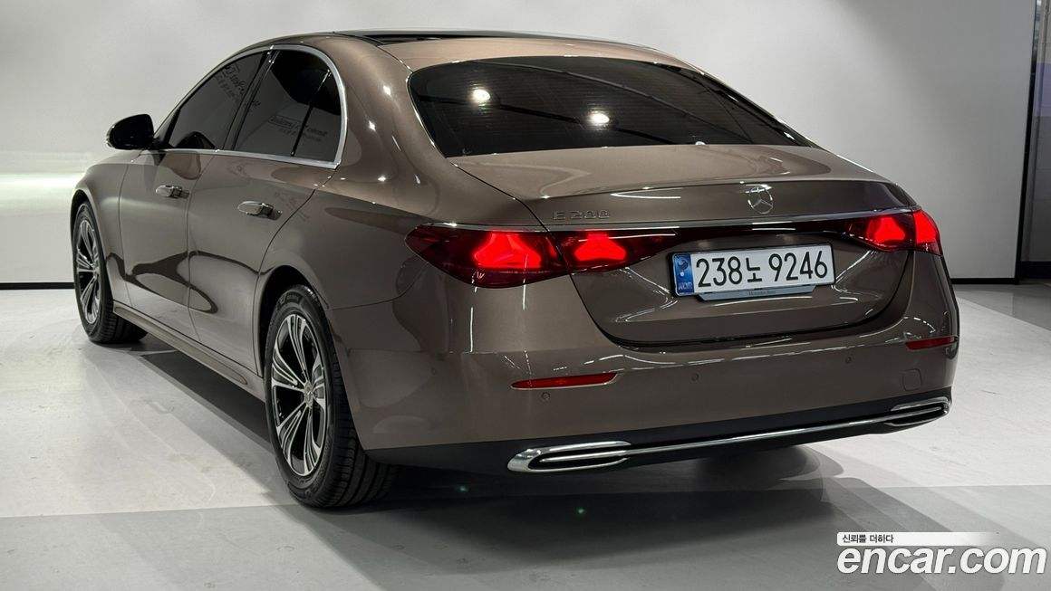 Mercedes-Benz E-Class 2025