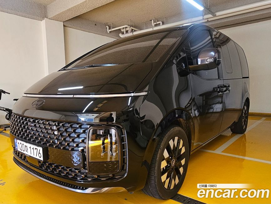 Hyundai Staria 2025