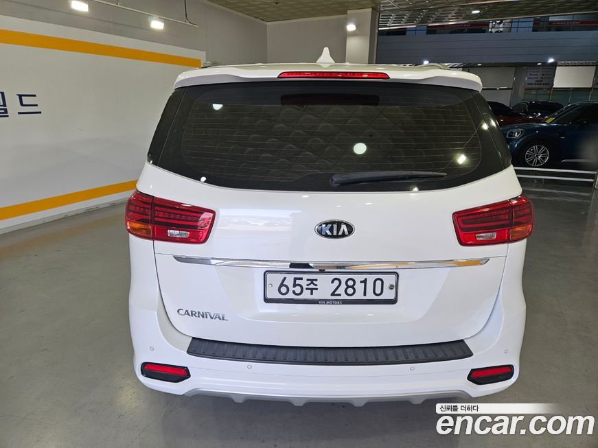 Kia Canival 2019