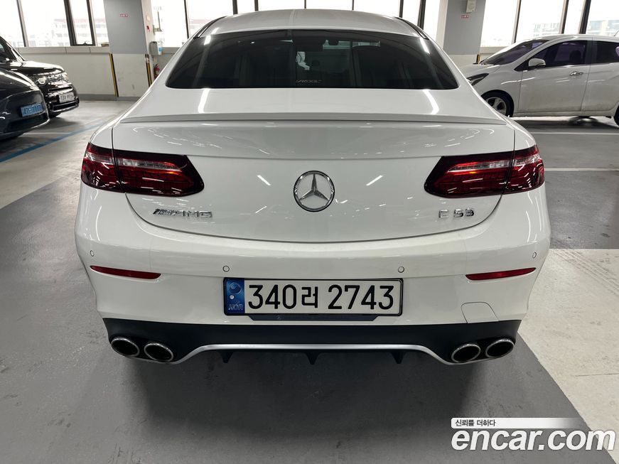 Mercedes-Benz E-Class 2022