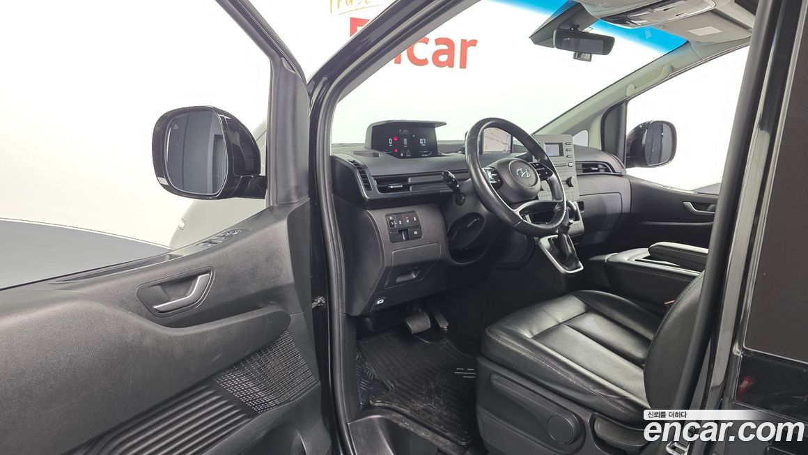 Hyundai Staria 2022