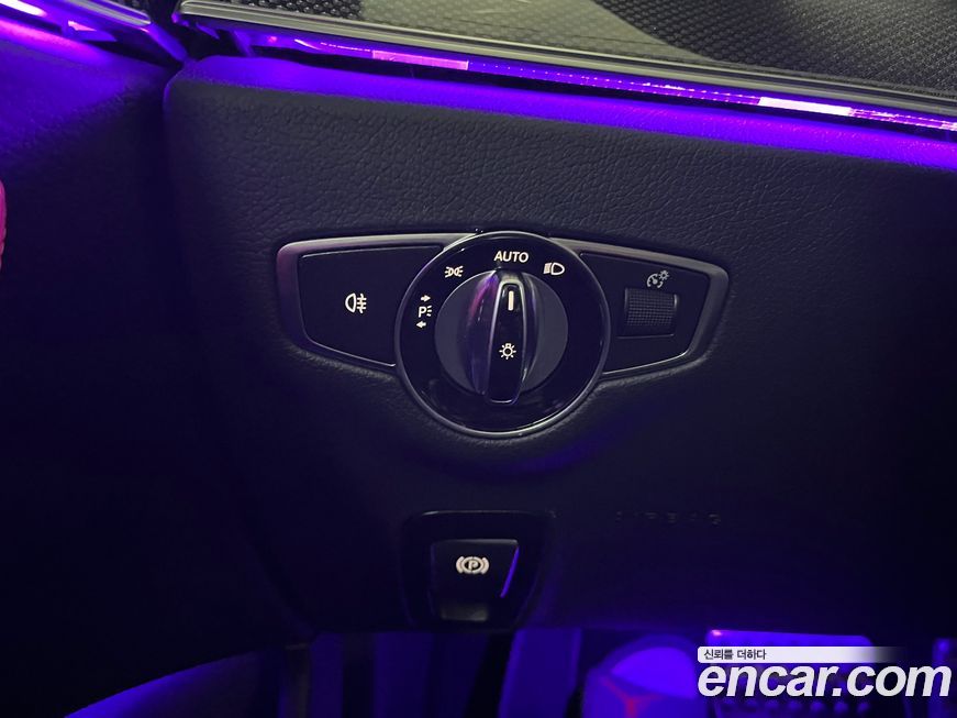 Mercedes-Benz E-Class 2022