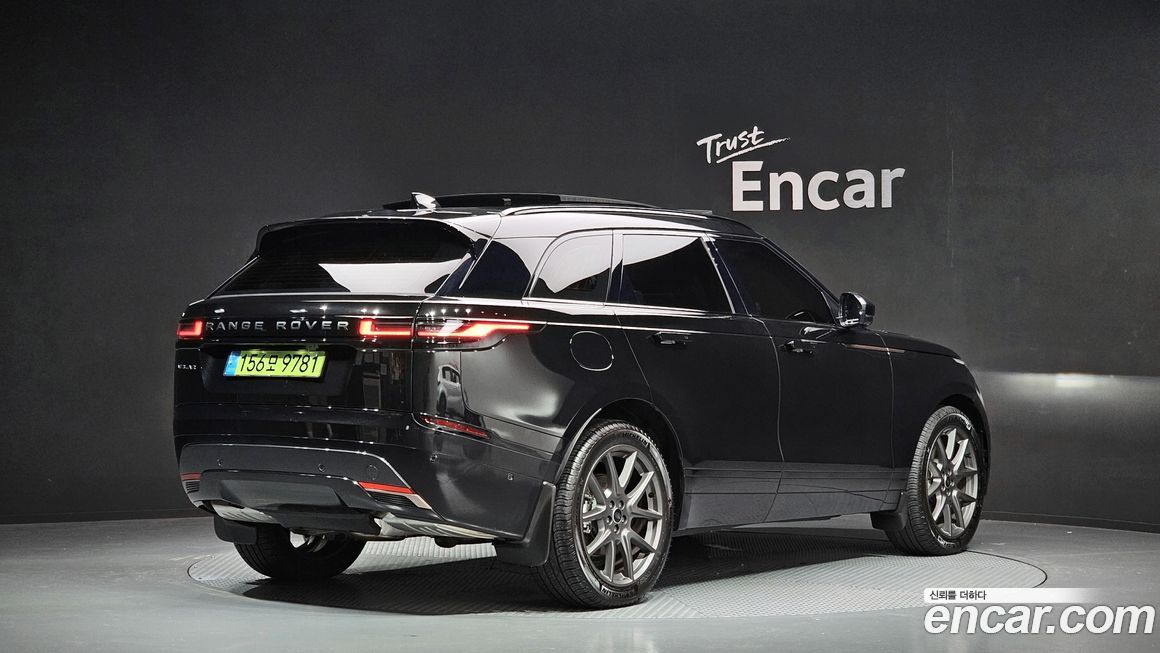 Land Rover Range Rover Velar 2025