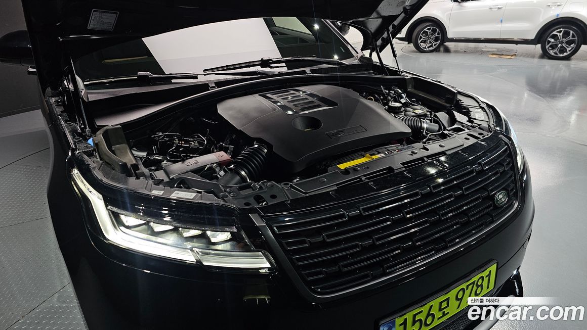 Land Rover Range Rover Velar 2025