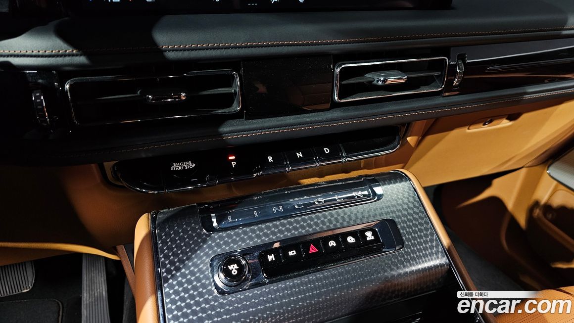 Lincoln Aviator 2025