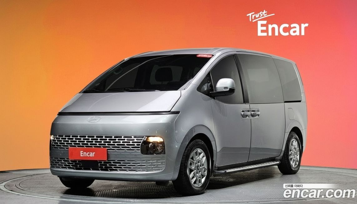 Hyundai Staria 2025