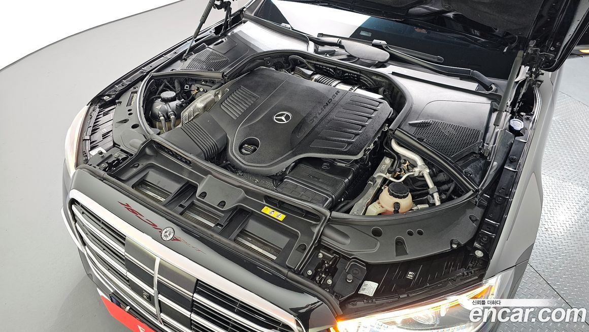 Mercedes-Benz S-Class 2022