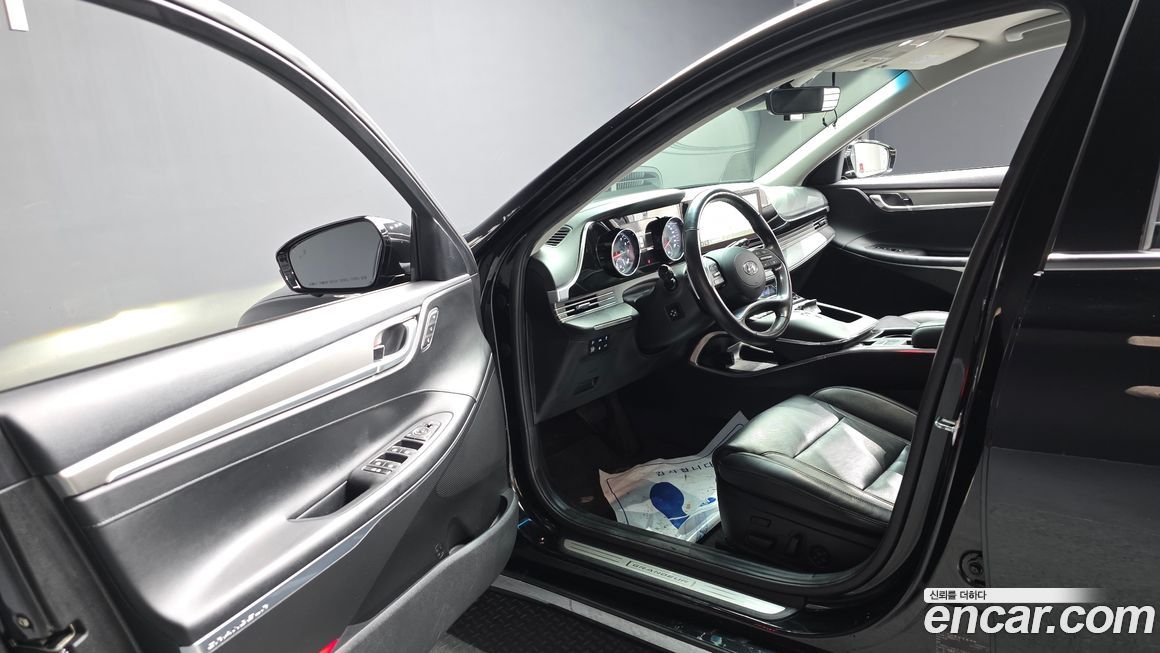 Hyundai Grandeur 2021