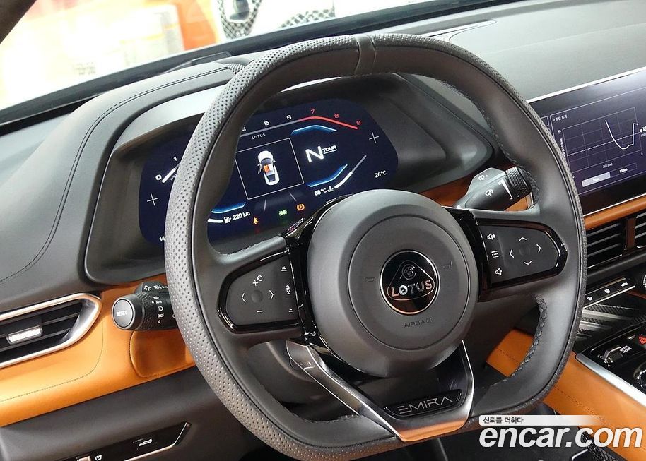 Lotus Emira 2024
