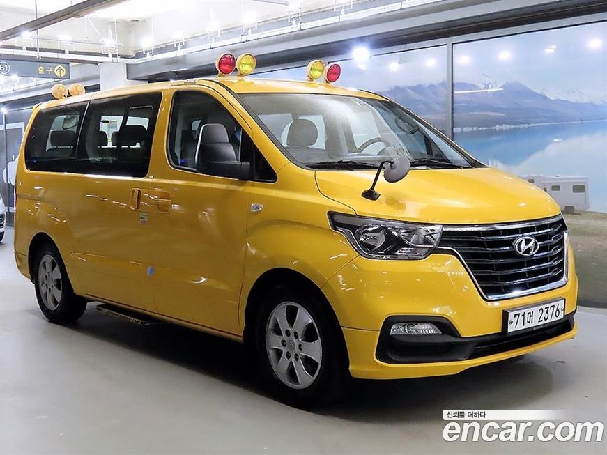 Hyundai Starex 2019
