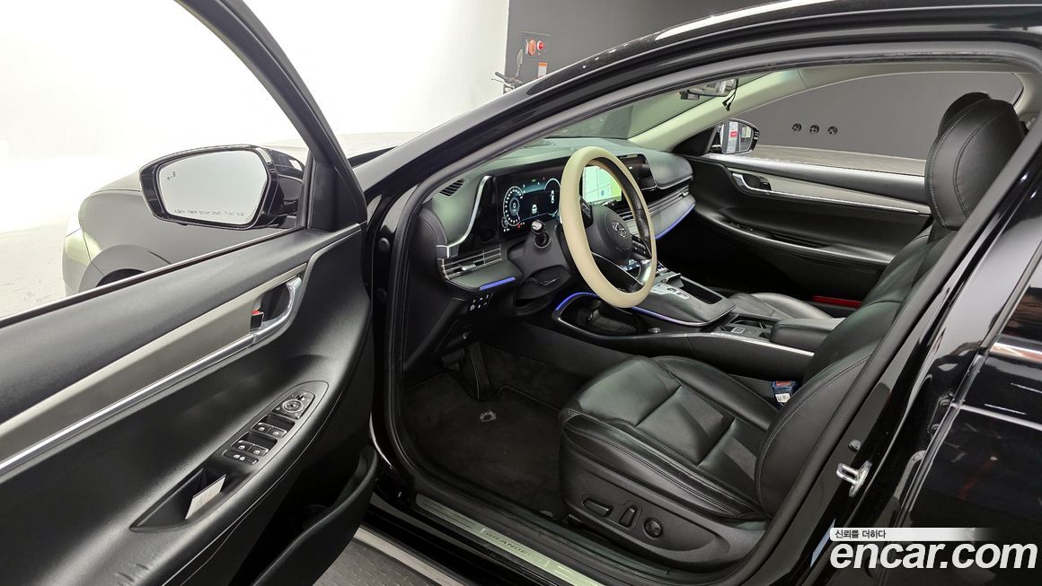 Hyundai Grandeur 2022