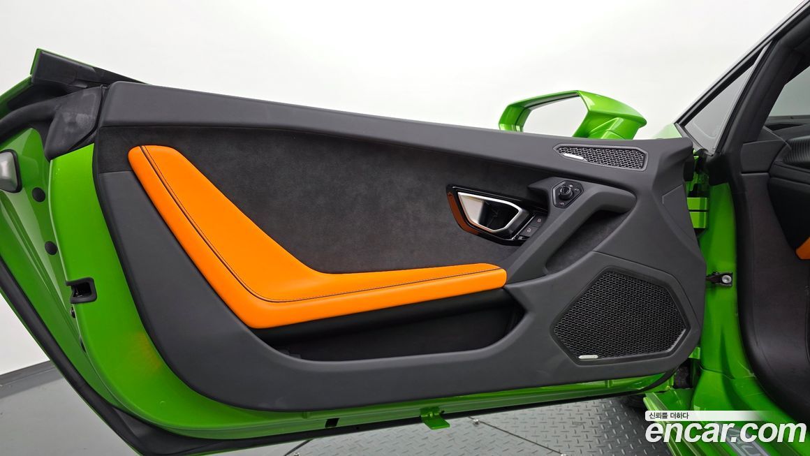 Lamborghini Huracan 2023